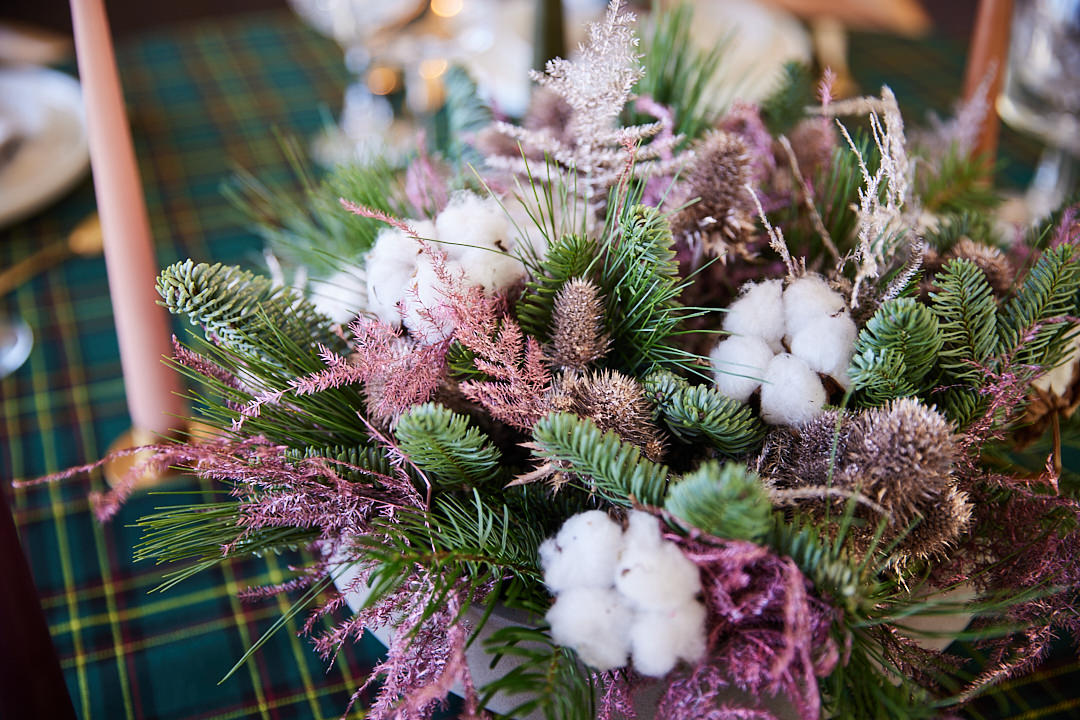 Schaal Kersttafel Rose en Wit